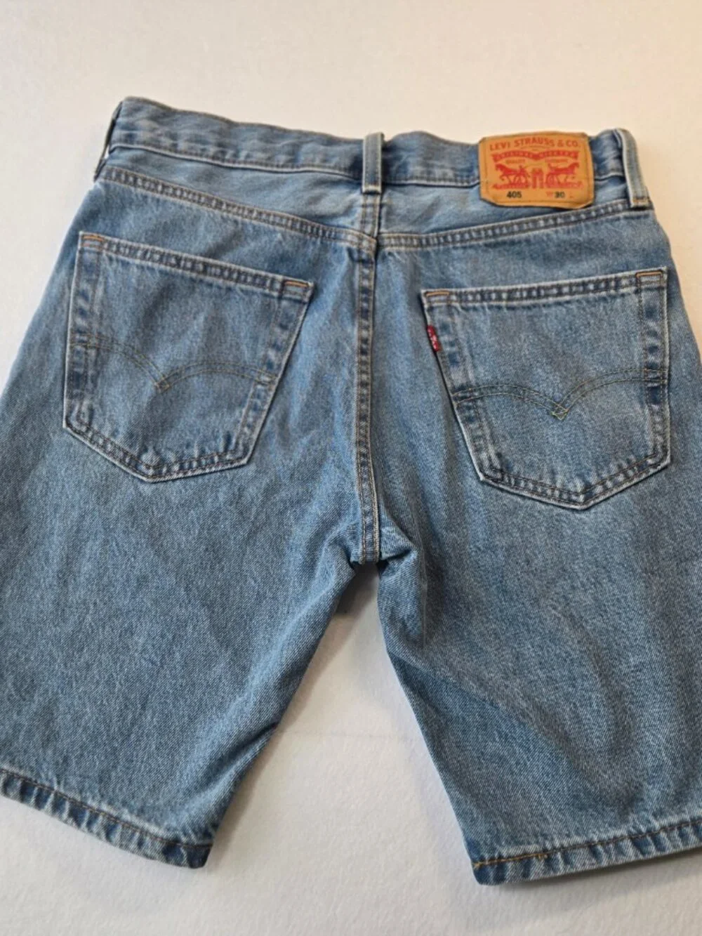 Levi's 405 Men's Denim Shorts W30 Light Wash Cotton 5 Pocket Zip  Mens 30 W (B5)